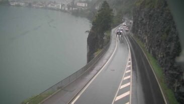 Webcam Wolfsprung Brunnen Verkehr Live