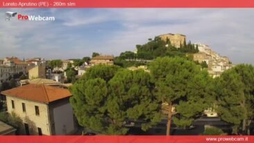 Loreto Aprutino Webcam Historische Zentrum Live